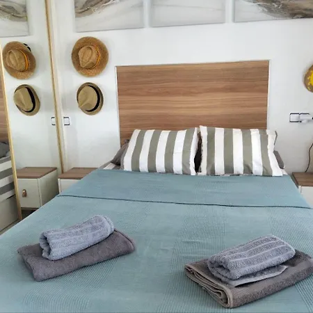 Апартаменти Casa Buena Vista Con Vistas Al Mar, Primera Linea, Locos, Wifi,